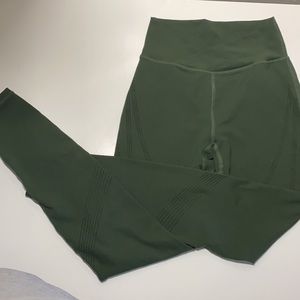Alphalete leggings